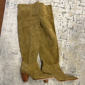 Suede olive size 10 Knee-High Boots made in Spain